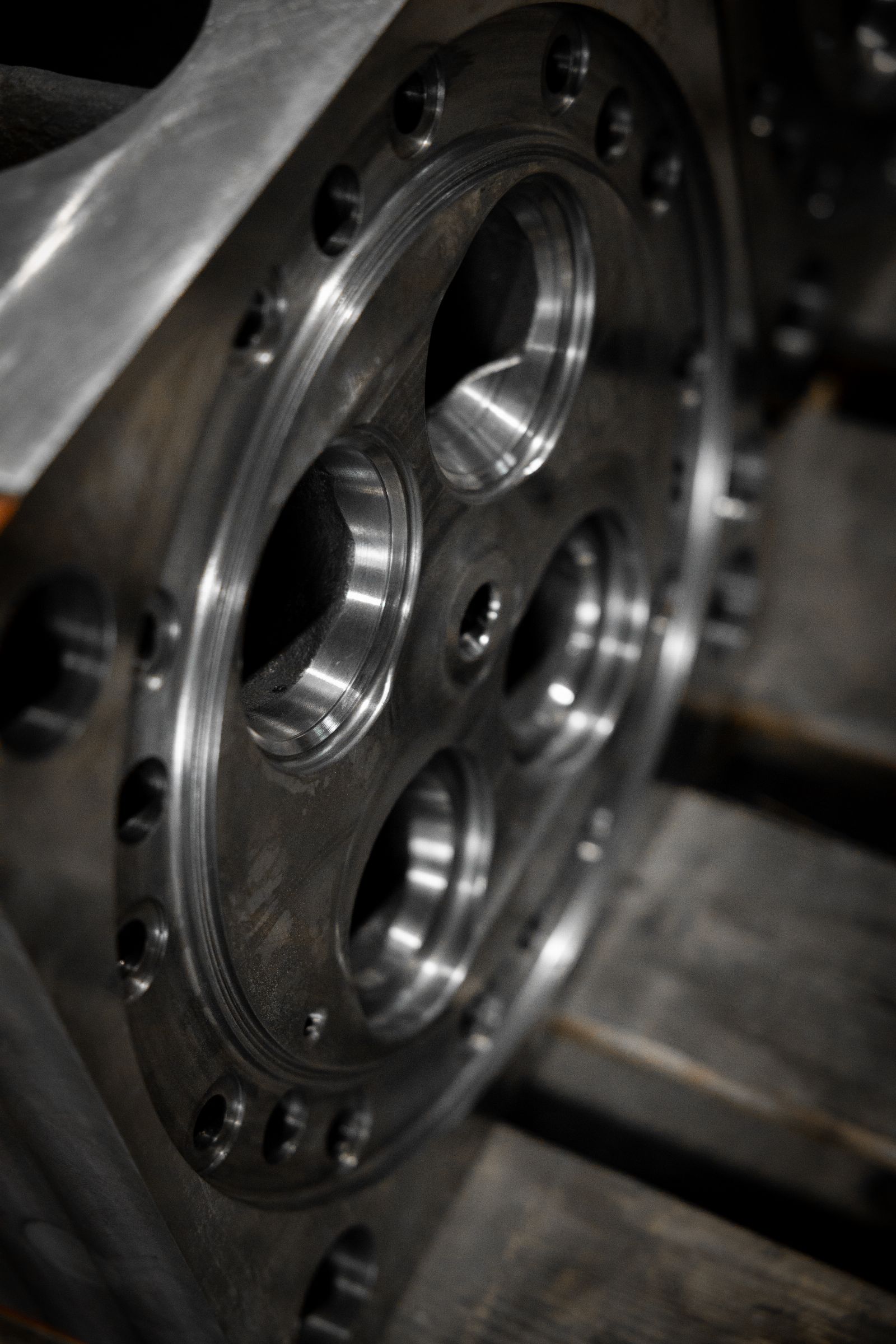 5D49 cylinder head for traction diesel engines